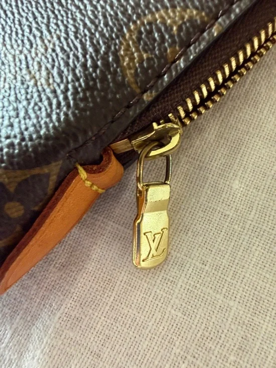 Louis Vuitton Etui Voyage PM - Picture 4 of 8